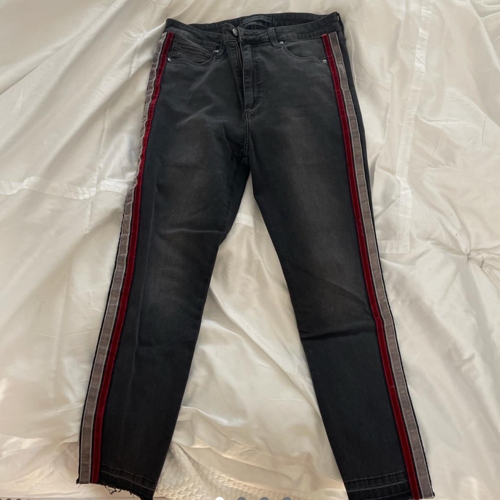 The Charlie high rise Skinny ankle by Joe’s Jeans